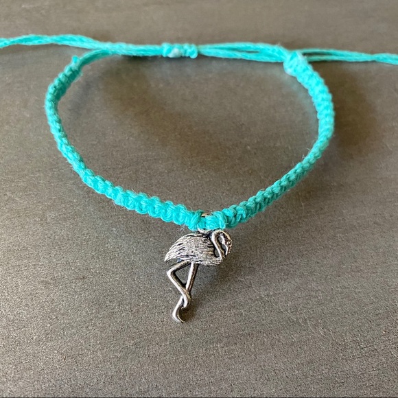 💎 3/$30: Flamingo Charm Bracelet - Picture 1 of 4